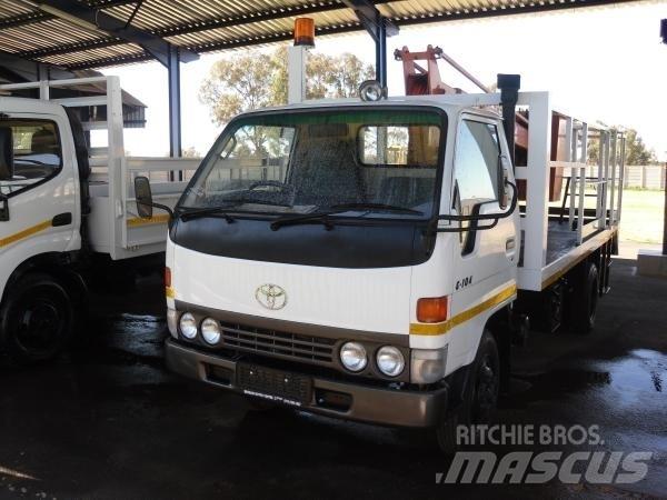 Toyota dyna 5104 Skriňová nadstavba