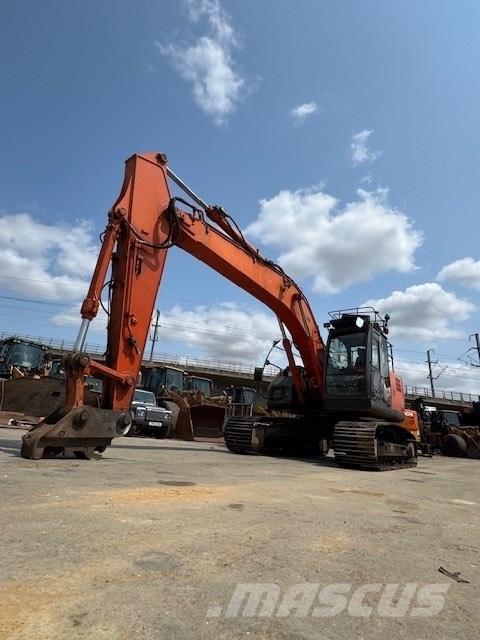 Hitachi ZX 225 Pásové rýpadlá