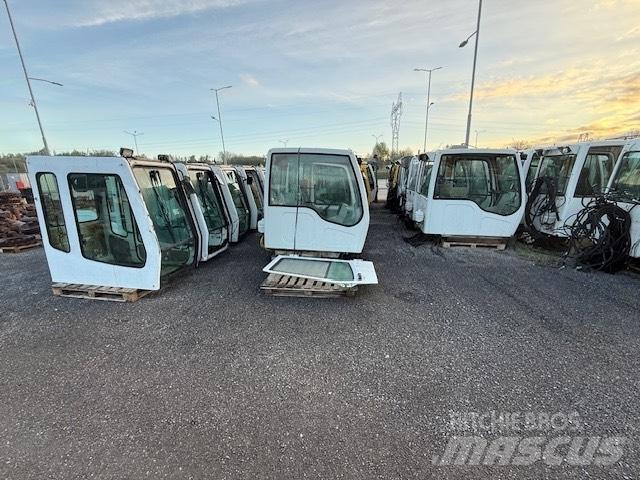 Liebherr USED CAB Kabíny a interiér