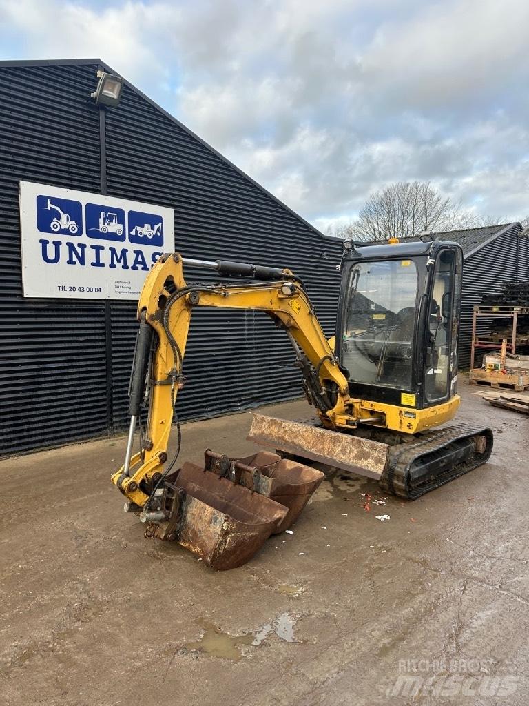 CAT 302.7DCR Mini rýpadlá < 7t