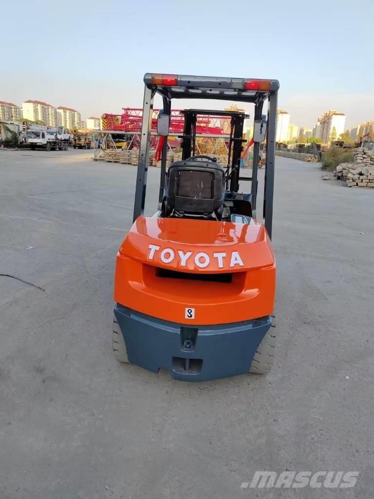 Toyota FD 30 Dieselové vozíky