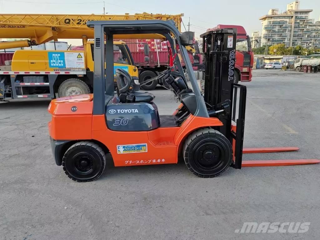 Toyota FD 30 Dieselové vozíky