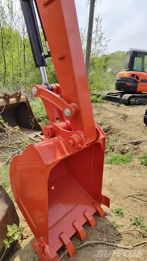 Kubota KX 155 Pásové rýpadlá