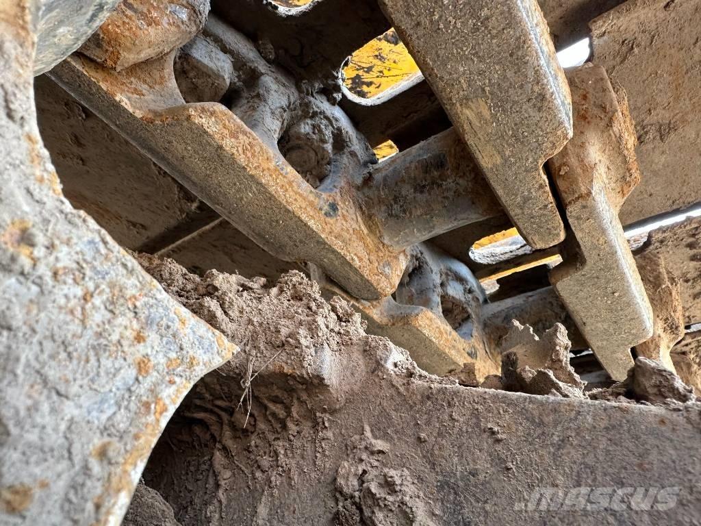 JCB JS 200 LC Pásové rýpadlá