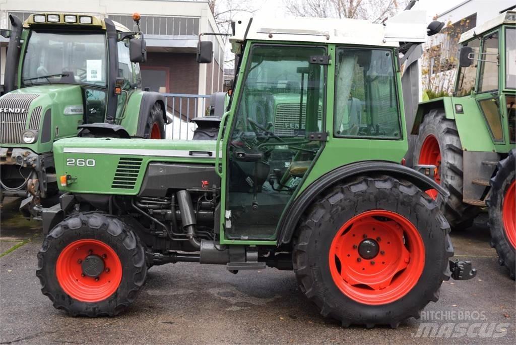 Fendt 260 V Traktory