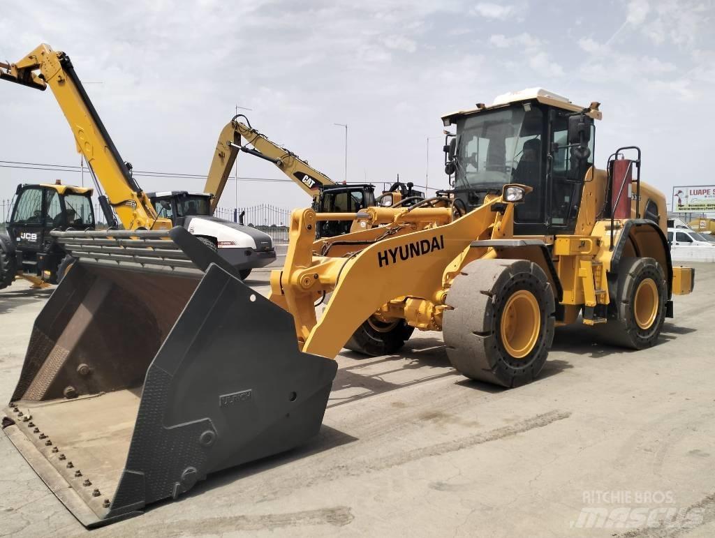 Hyundai HL955XT Kolesové nakladače