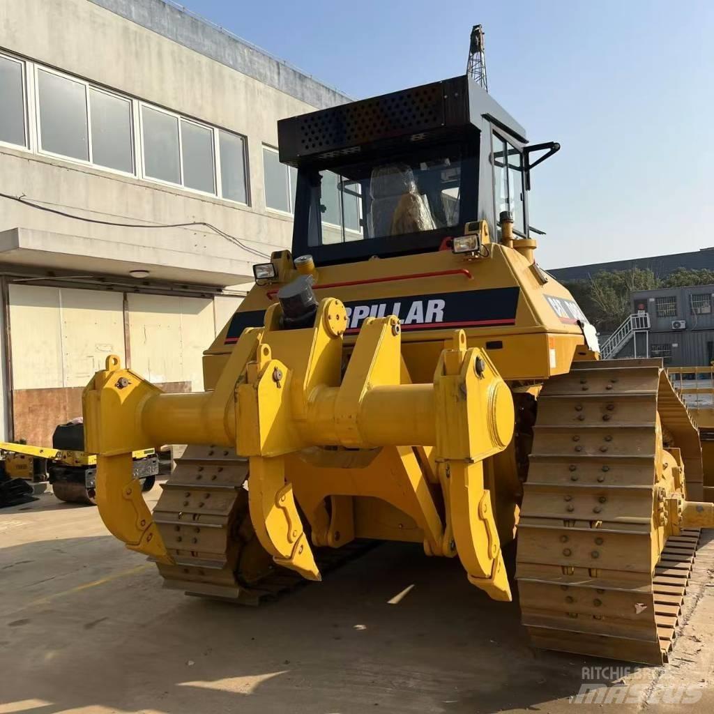 CAT D 8 R Pásové dozéry