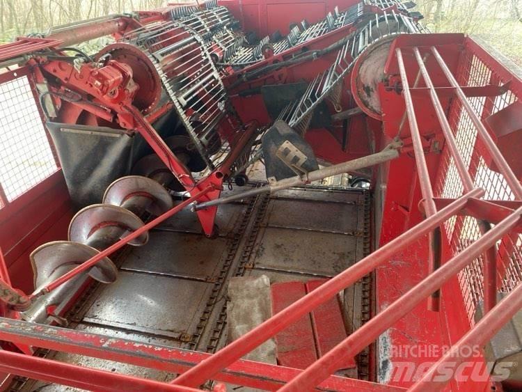 Holmer Terra Dos T4 Repné kombajny