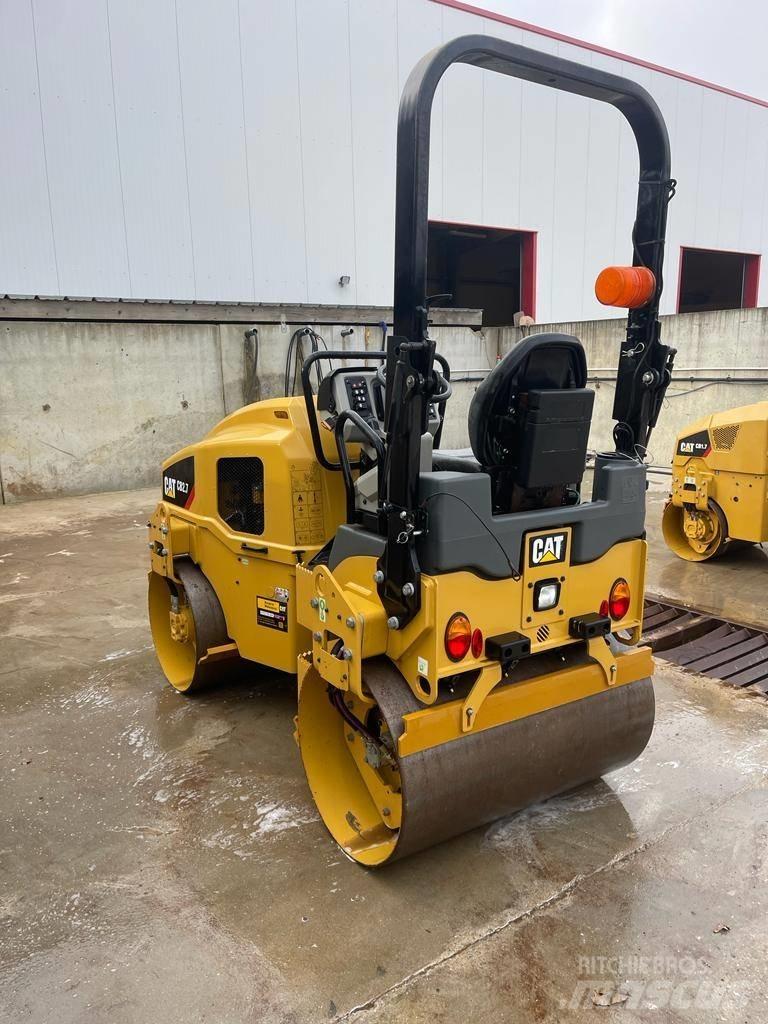 CAT CB 2.7 Tandemové valce