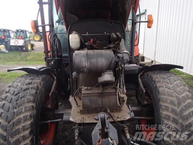 Kubota M 110 GX Traktory