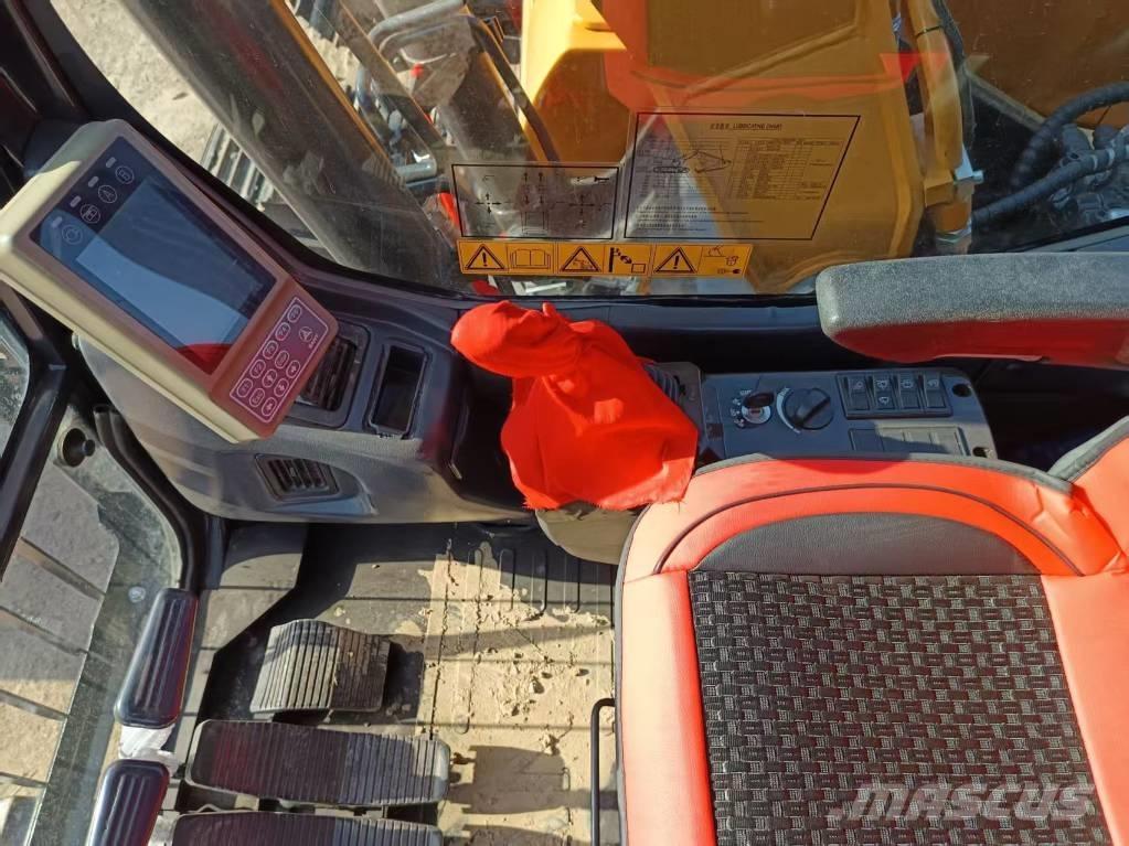 Sany SY 155 C Pásové rýpadlá