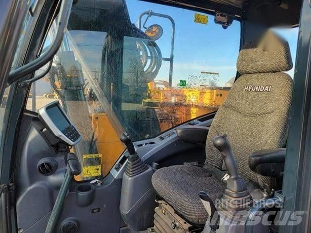 Hyundai HX130 Pásové rýpadlá