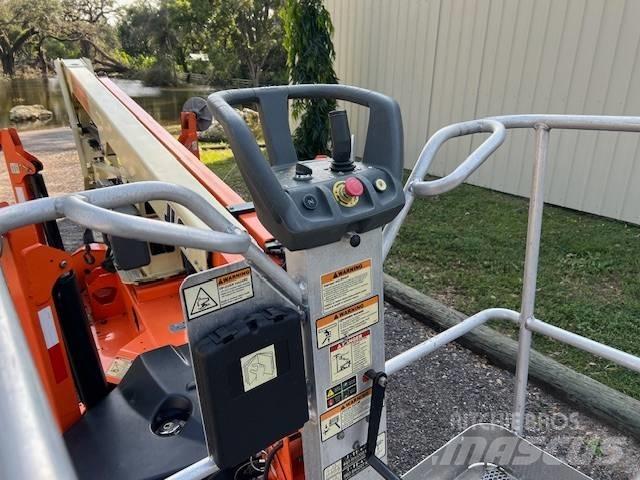 JLG T 350 Prívesové plošiny