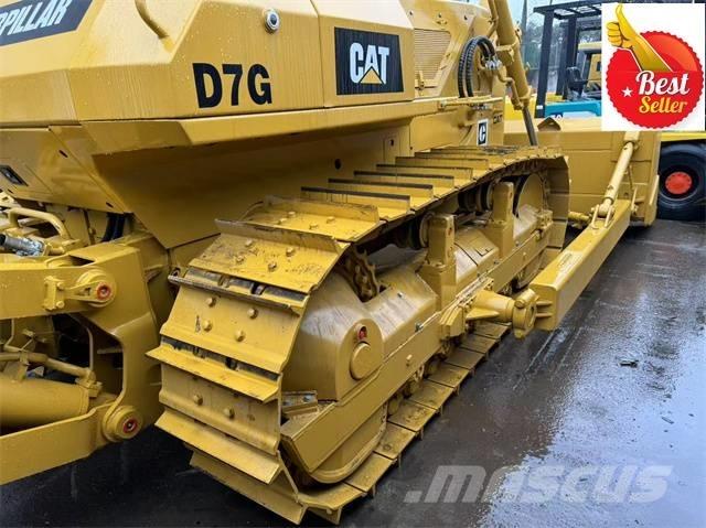 CAT D 7 G Pásové dozéry