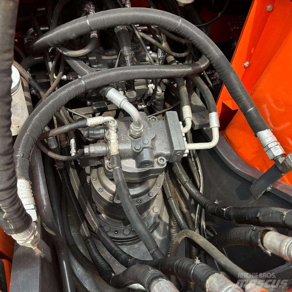 Doosan DX 225 LC Pásové rýpadlá