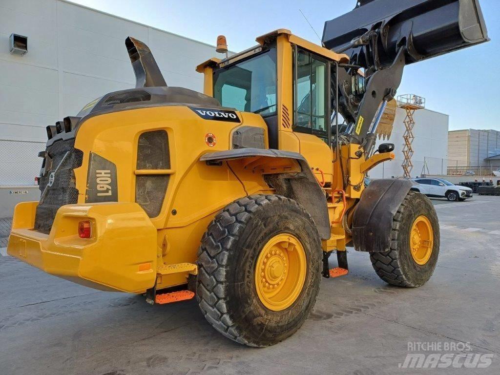 Volvo L 90 H Kolesové nakladače