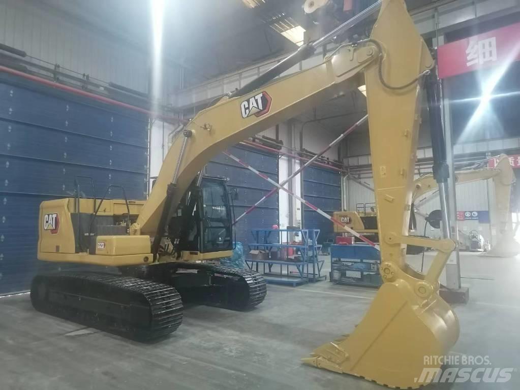 CAT 323 Pásové rýpadlá