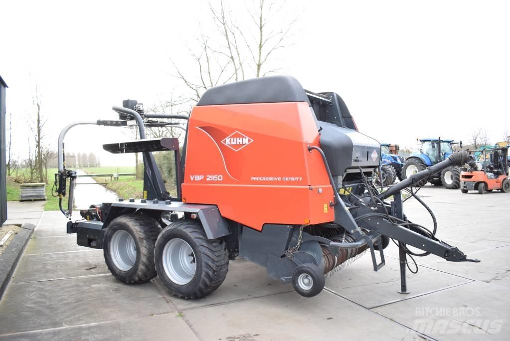 Kuhn VBP 2160 Lisy na okrúhle balíky