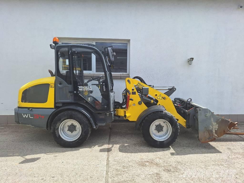 Wacker Neuson WL 34 Kolesové nakladače