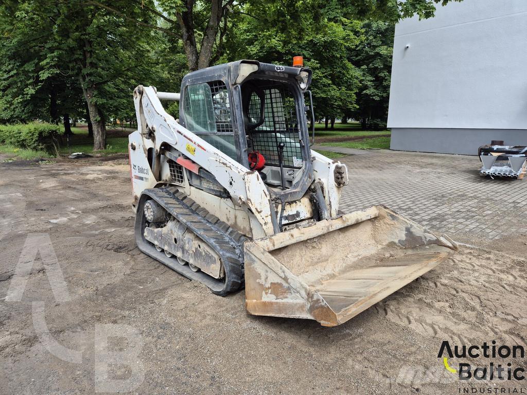 Bobcat T 590 Pásové nakladače