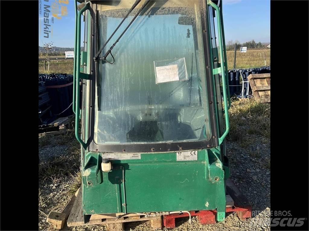 Timberjack 1110D Kabíny a interiér