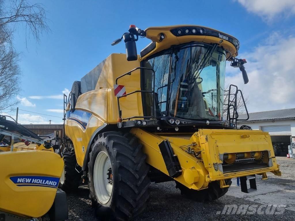 New Holland CX 8.70 Kombinované zberacie stroje