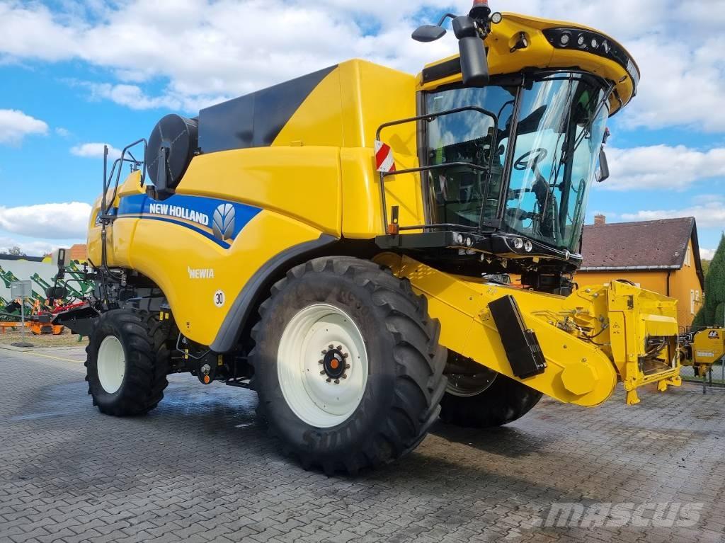 New Holland CX 8.70 Kombinované zberacie stroje