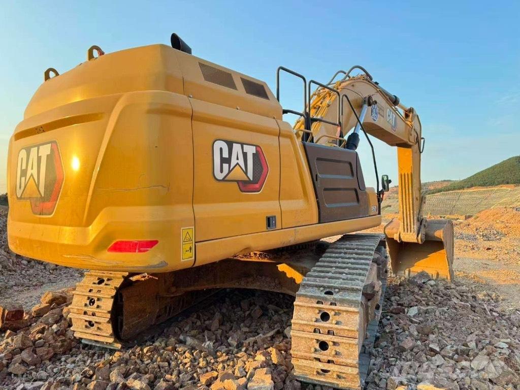 CAT 352 Pásové rýpadlá