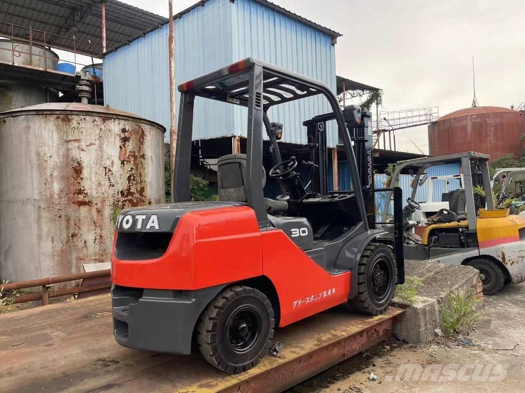 Toyota FD 30 Dieselové vozíky