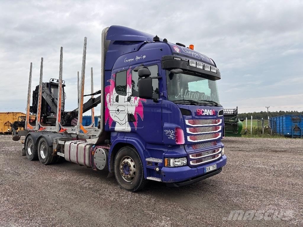Scania 560. 6x4 Nákladné vozidlá na prepravu dreva