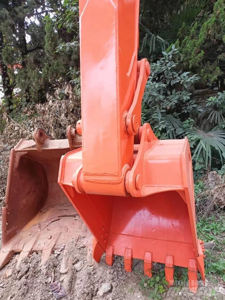Hitachi ZX120-6 Pásové rýpadlá