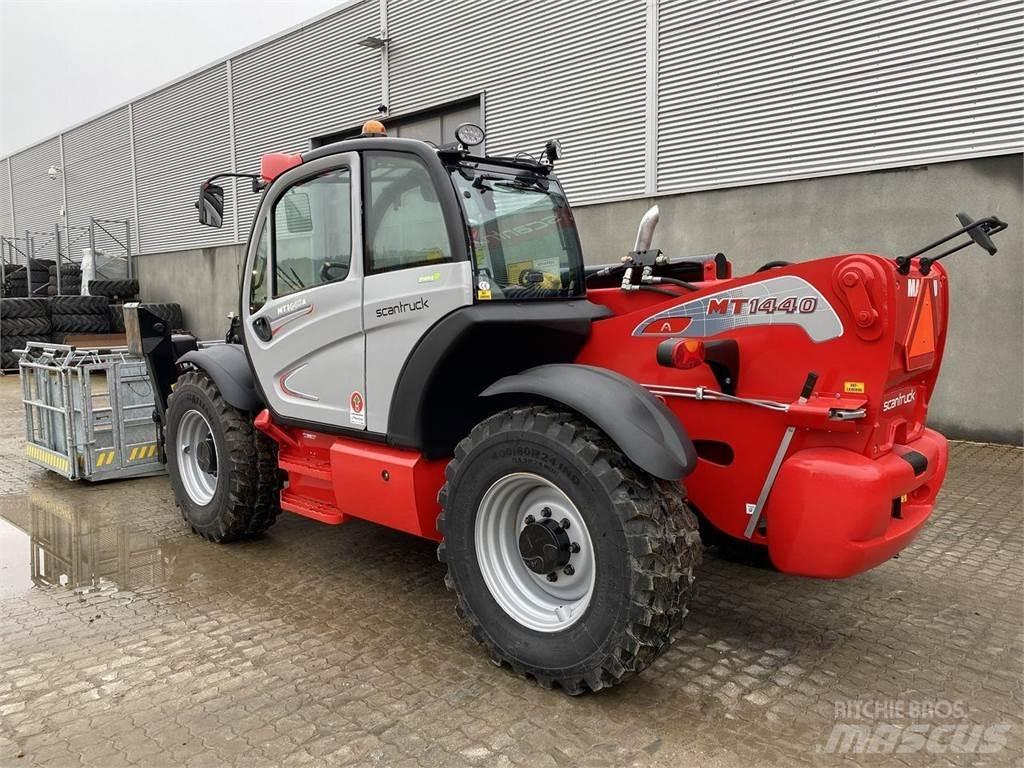 Manitou MT1440A Teleskopické manipulátory