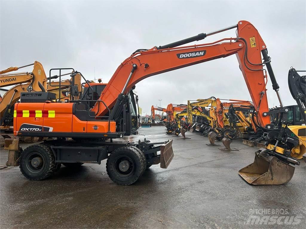 Doosan DX170W-5 Pásové rýpadlá
