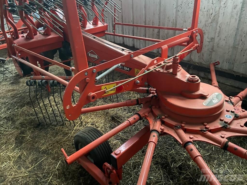 Kuhn GA4321 Riadkovače
