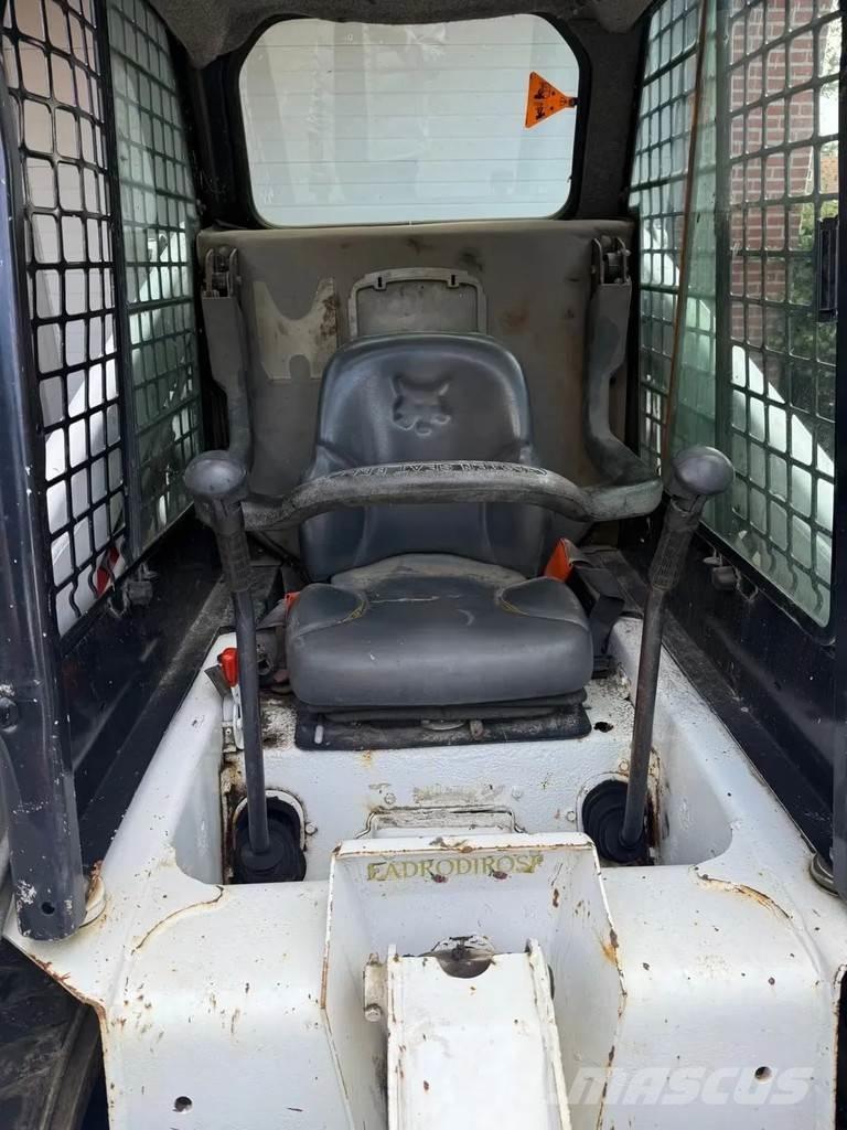 Bobcat S130 Šmykom riadené nakladače