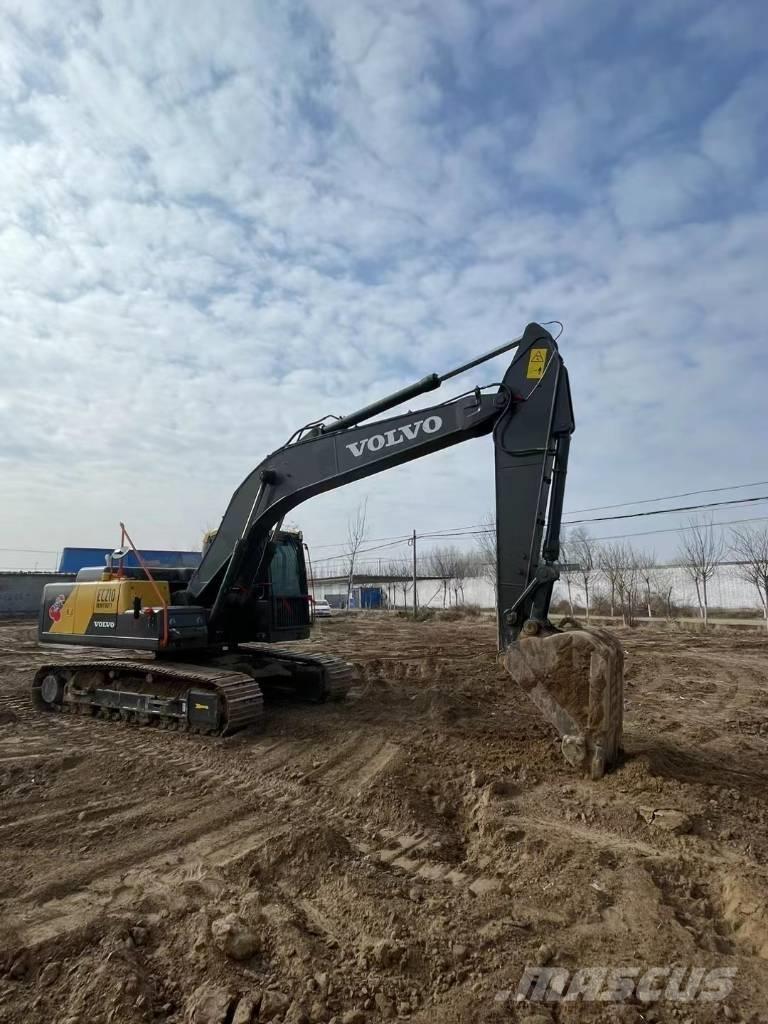 Volvo EC210D Pásové rýpadlá