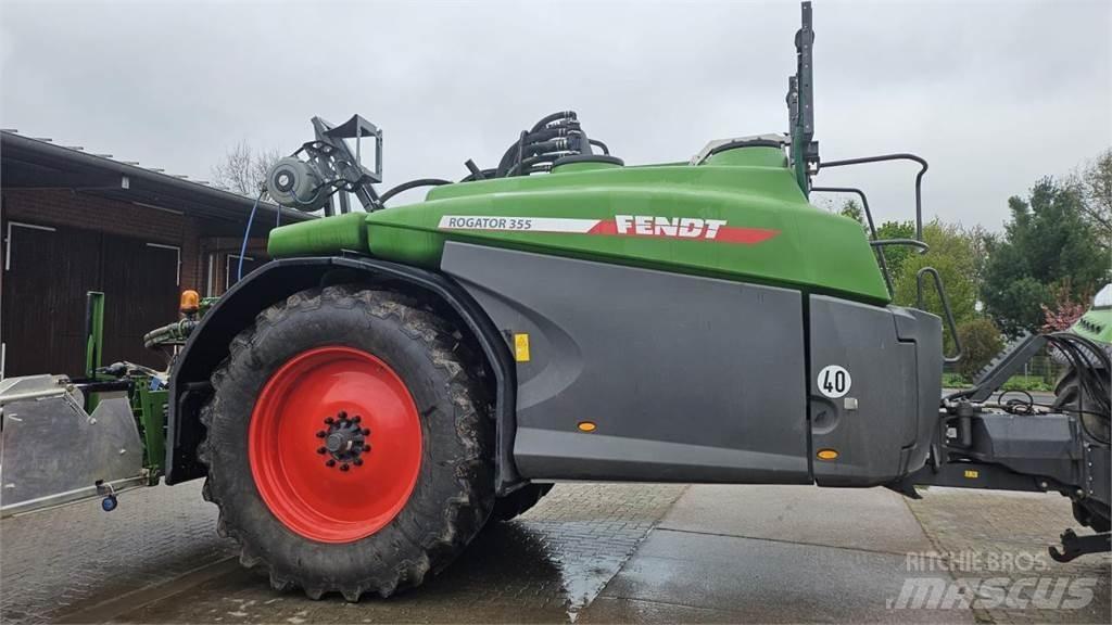 Fendt Rogator 355 Ťahané postrekovače