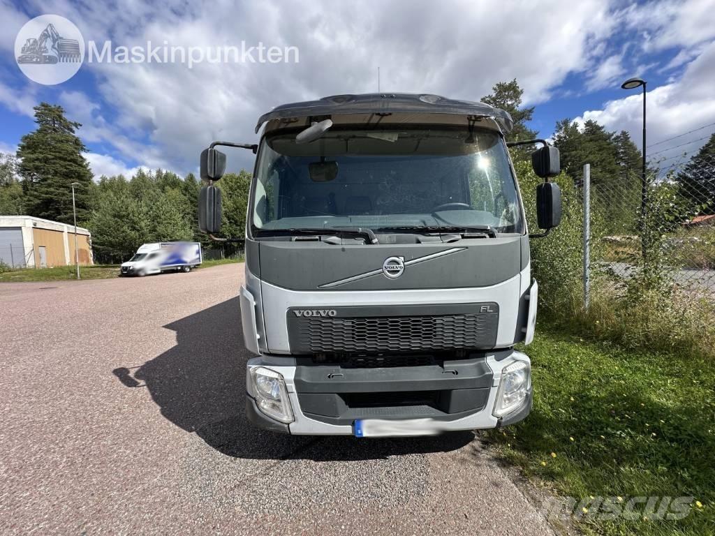 Volvo FL 240 Skriňová nadstavba