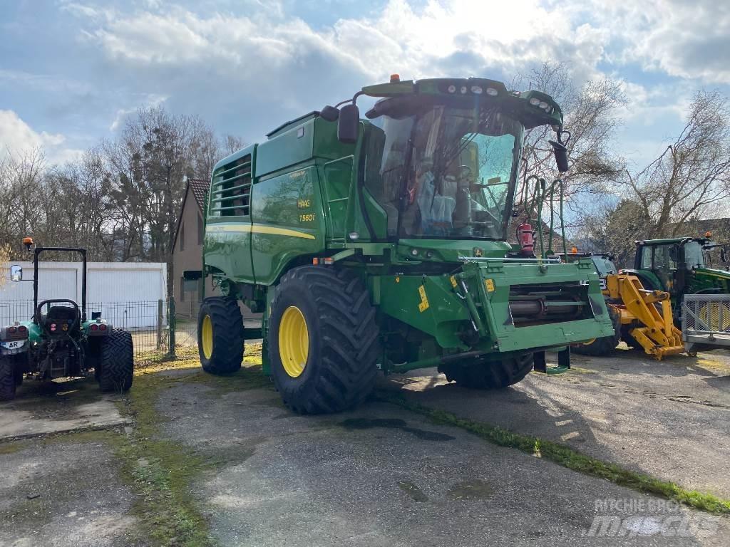 John Deere T560 HM Kombinované zberacie stroje