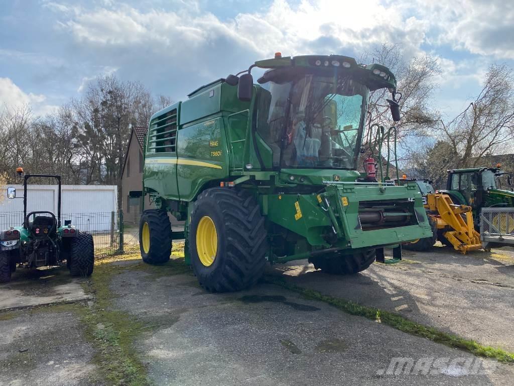 John Deere T560 HM Kombinované zberacie stroje