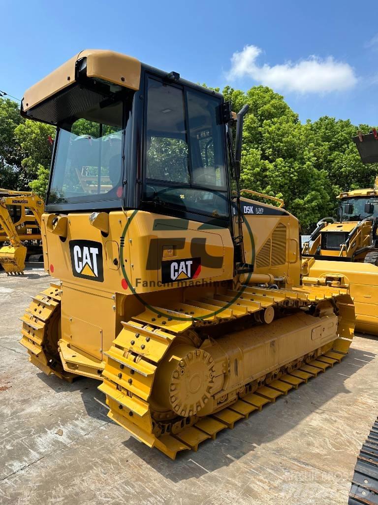 CAT D 5 K Pásové dozéry