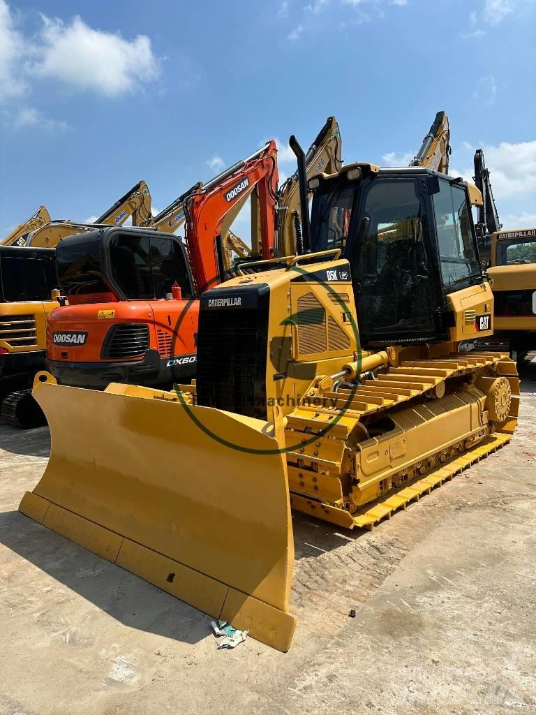 CAT D 5 K Pásové dozéry