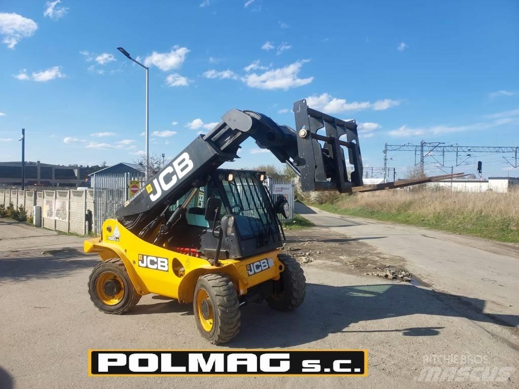 JCB 520-40 Teleskopické manipulátory