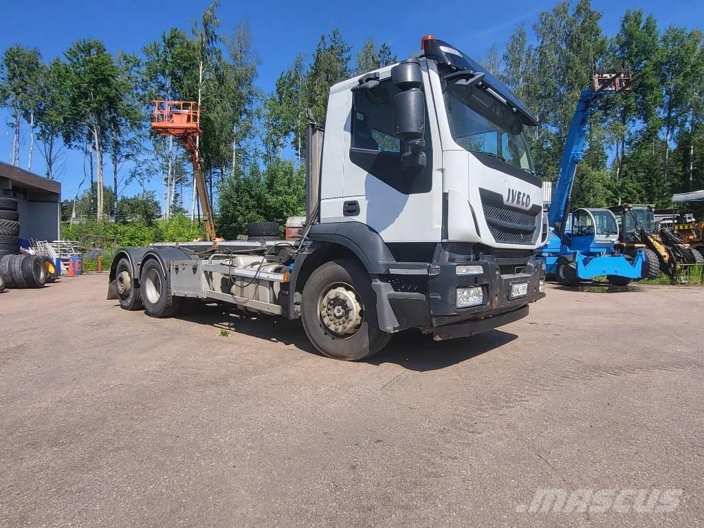 Iveco Stralis-360 Valník s navijakom