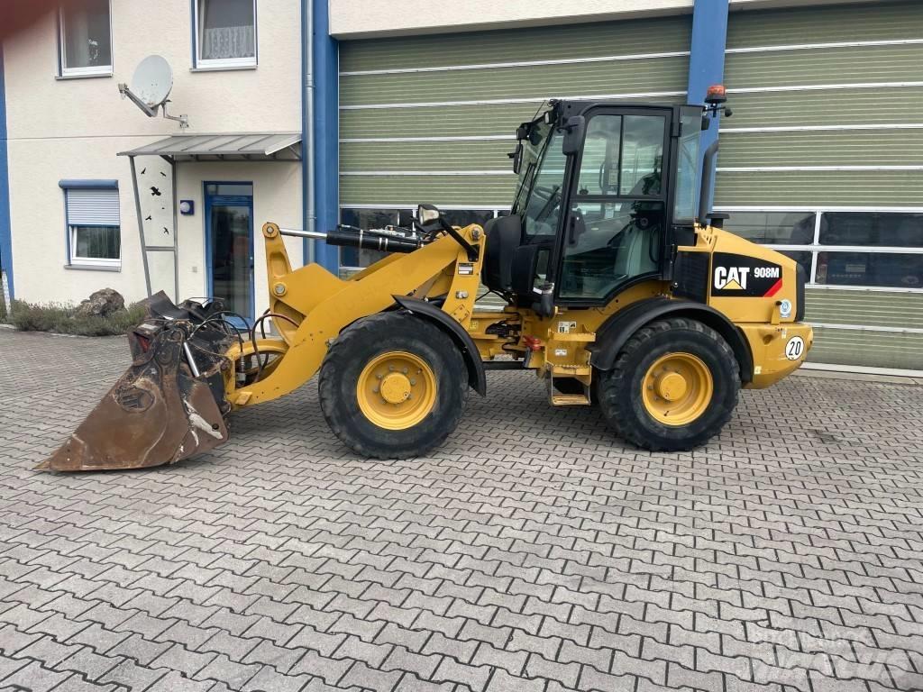 CAT 908 M Kolesové nakladače