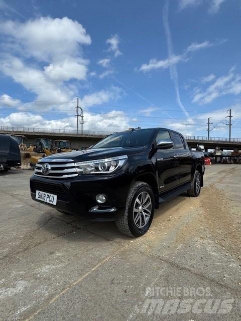Toyota Hilux Nakladacia/sklápacia bočnica