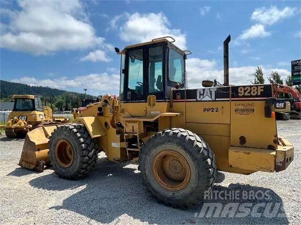 CAT 928F Kolesové nakladače
