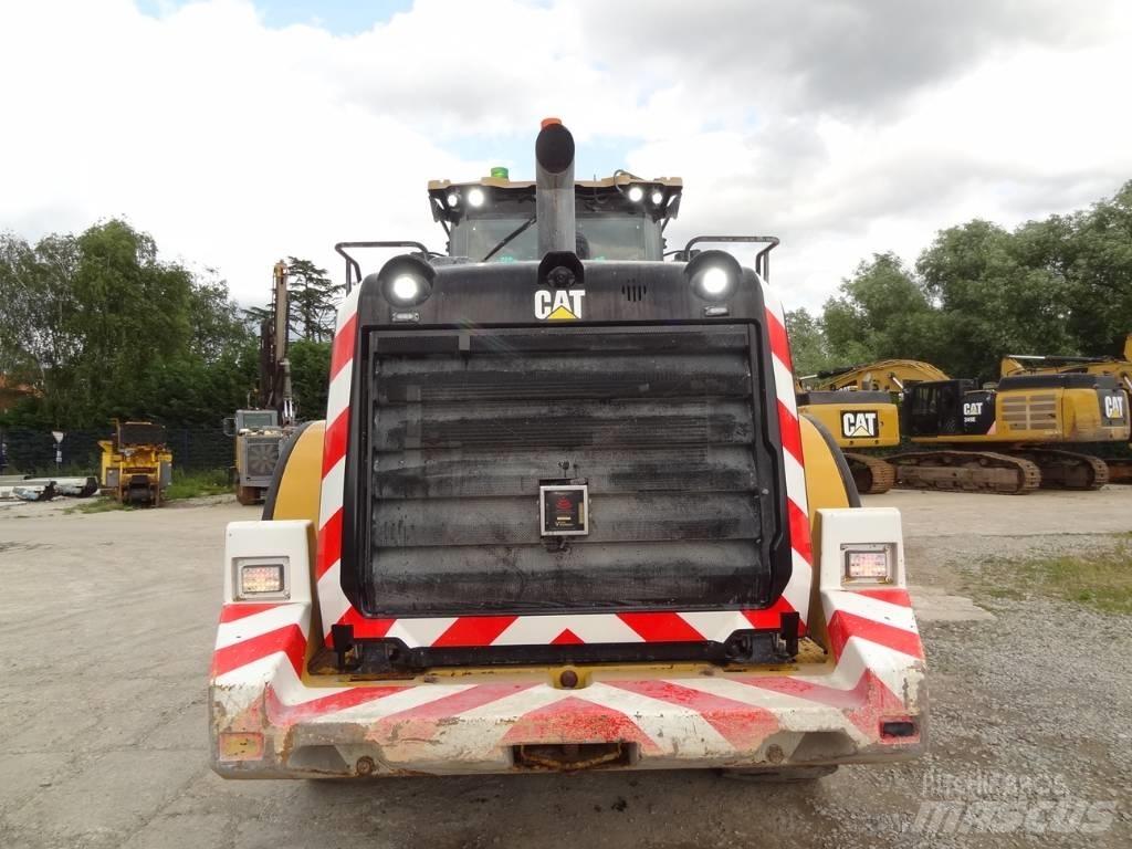 CAT 962 M Kolesové nakladače