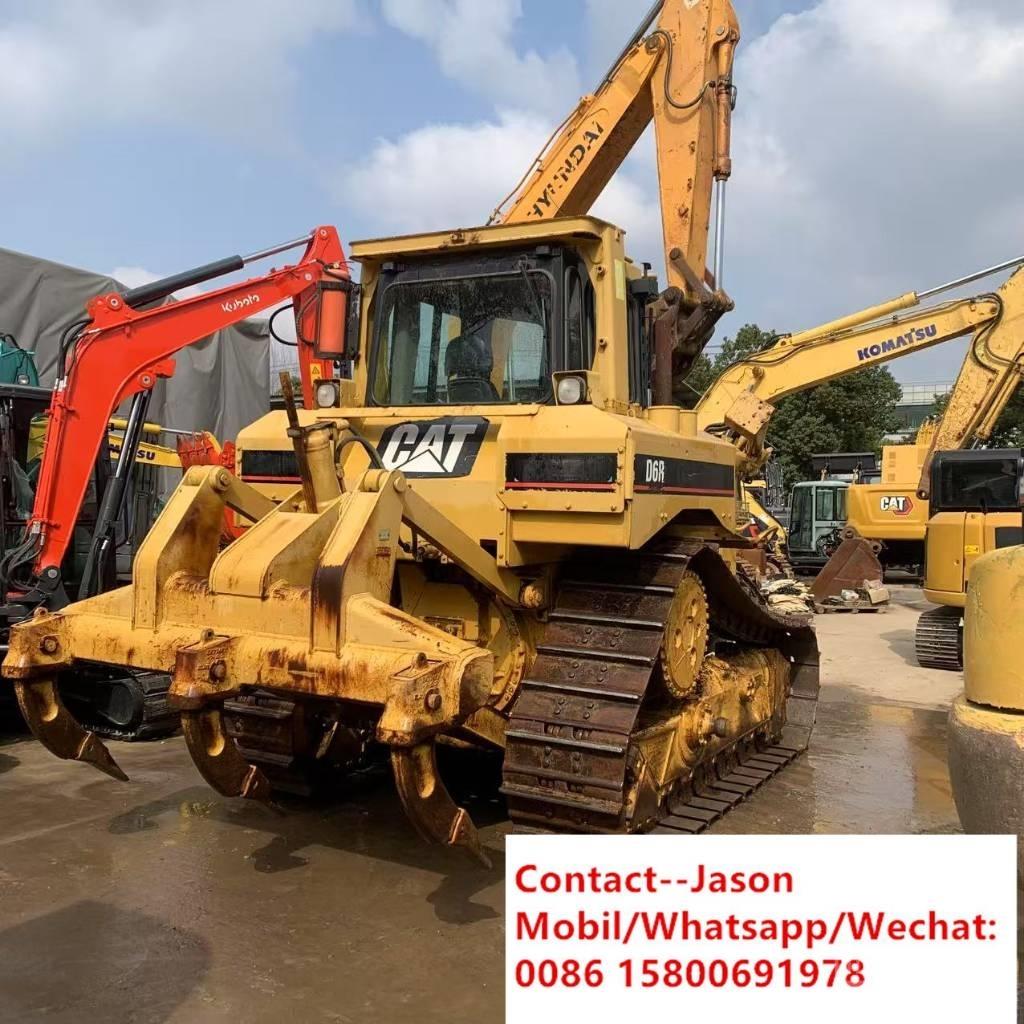 CAT D 6 R III Pásové dozéry