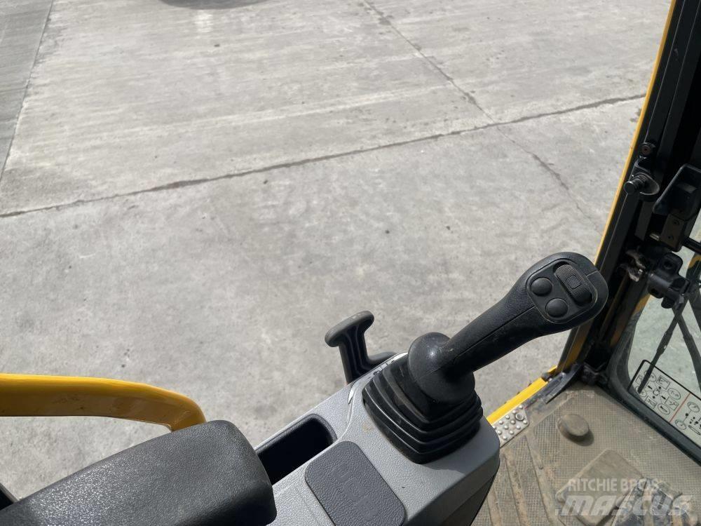JCB 140 X Pásové rýpadlá